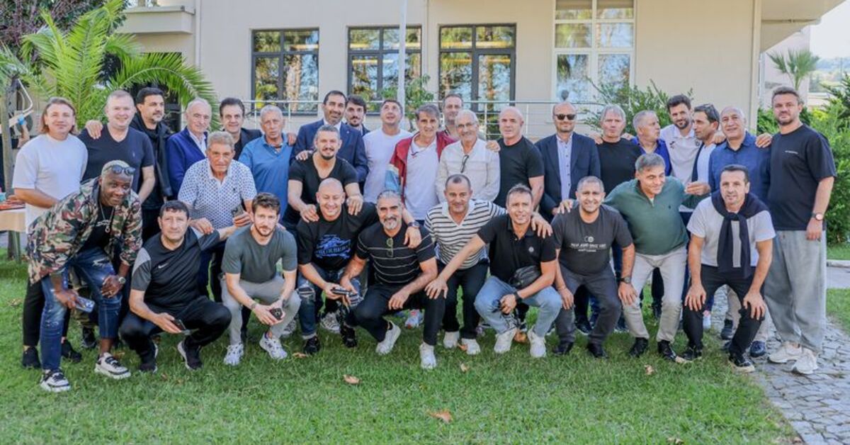 Şenol Güneş, eski öğrencileriyle yemekte buluştu