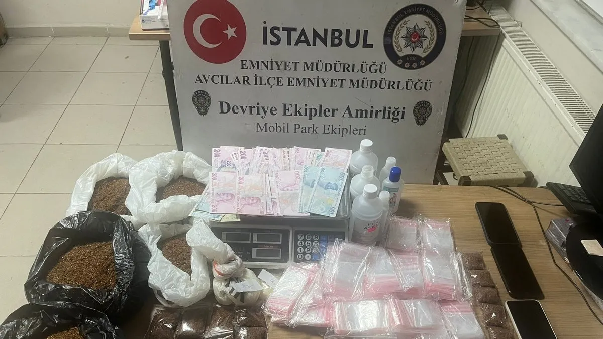 3.2 kilo uyuşturucuyla yakalandılar