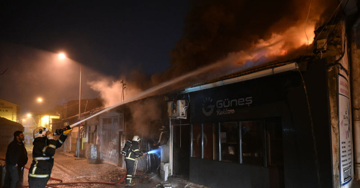 Edirne’de korkutan yangın: 5 iş yeri küle döndü