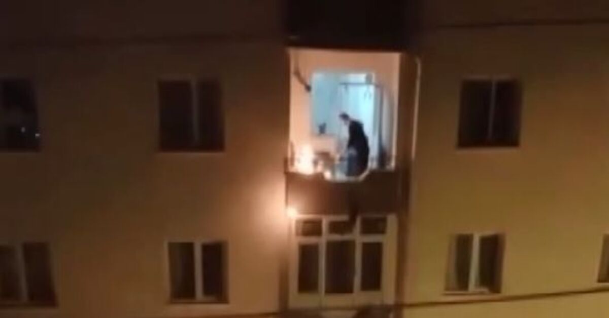 Sinir krizi geçirip, balkonunu ateşe verdi; o anlar kamerada