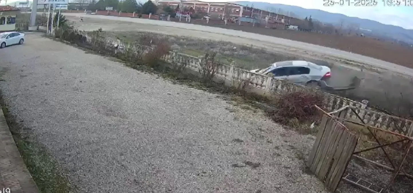 Zile-Turhal Karayolunda Trafik Kazası