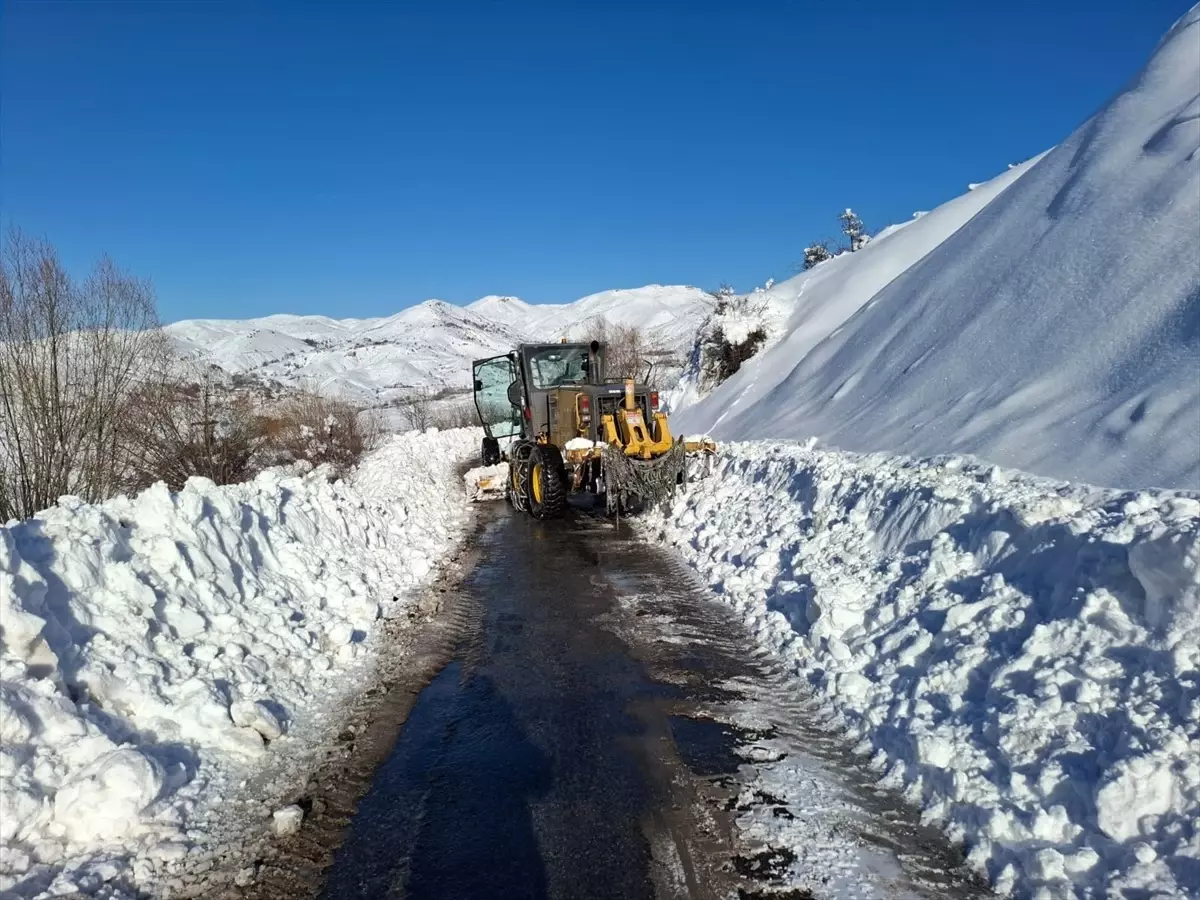 Elazığ’da 94 Köy Yolu Kapandı, 90’ı Açıldı