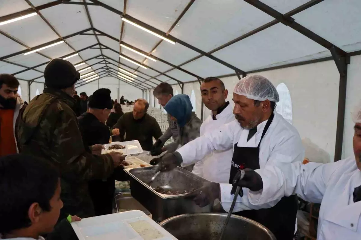 Nusret Gökçe’den Ücretsiz İftar Hizmeti
